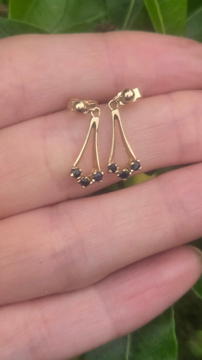 Vintage: 9ct Yellow Gold Blue Sapphire Drop Stud Earrings — From 1992