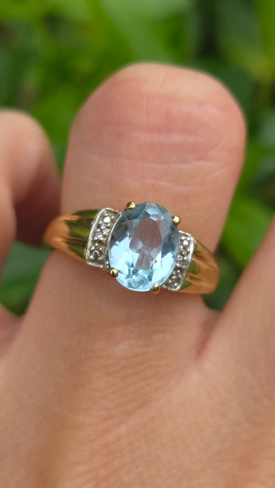 Vintage: 9ct Yellow Gold Swiss Blue Topaz & Diamond Cocktail Ring