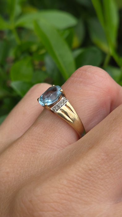 Vintage: 9ct Yellow Gold Swiss Blue Topaz & Diamond Cocktail Ring