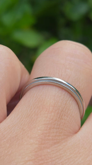 Vintage: Tiffany & Co. Platinum Milgrain Wedding Band Ring