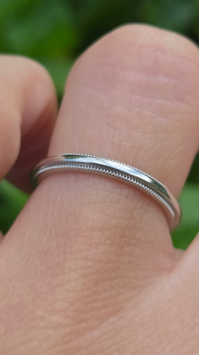 Vintage: Tiffany & Co. Platinum Milgrain Wedding Band Ring