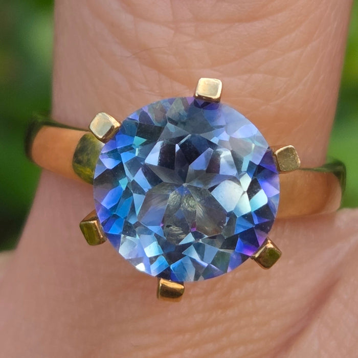 Vintage: 9ct Gold Colour-Change Sapphire Solitaire Ring