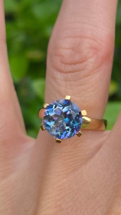 Vintage: 9ct Gold Colour-Change Sapphire Solitaire Ring
