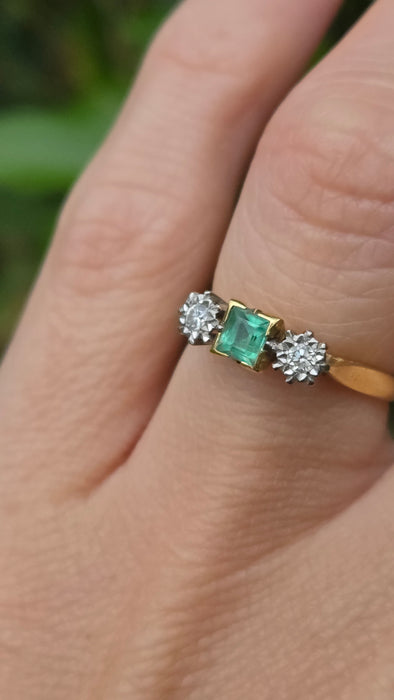 Vintage: 18ct Gold Emerald & Diamond Three-Stone Ring