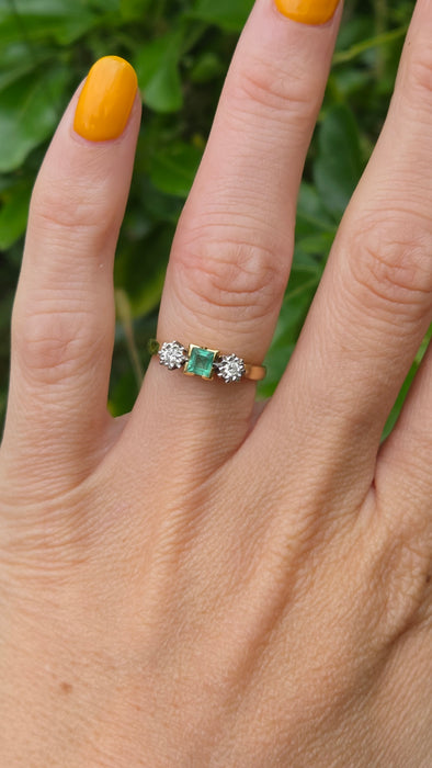 Vintage: 18ct Gold Emerald & Diamond Three-Stone Ring