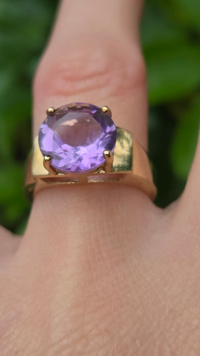 Vintage: 9ct Gold Amethyst Signet Ring