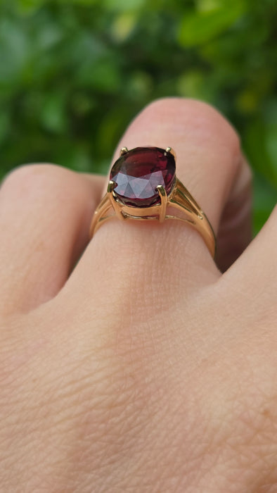 Vintage: 9ct Yellow Gold Almandine Garnet Cluster Dress Ring