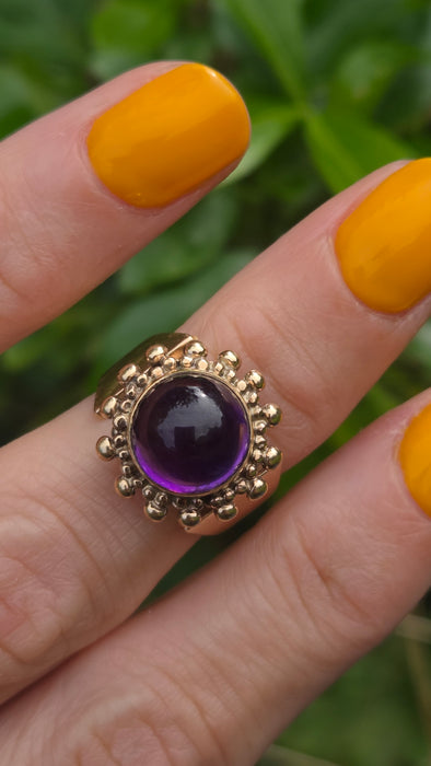Vintage: 9ct Gold Round Cabochon Amethyst Cocktail Ring — From 1970