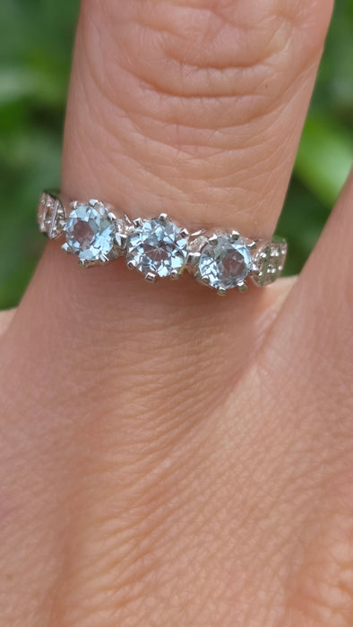 Vintage: 9ct White Gold Blue Topaz & Diamond Trilogy Ring
