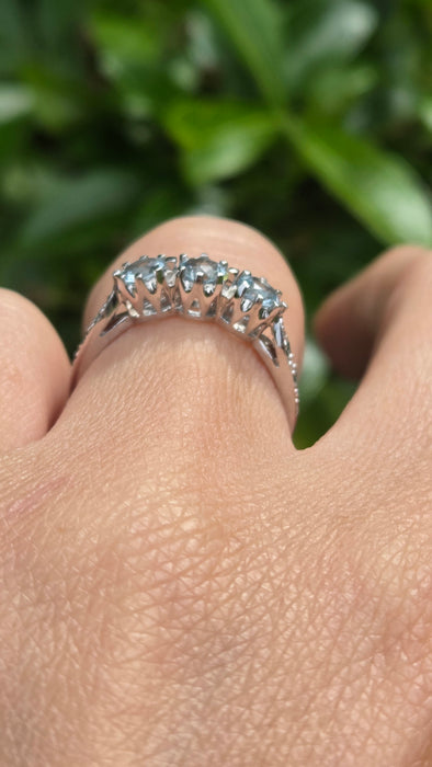 Vintage: 9ct White Gold Blue Topaz & Diamond Trilogy Ring