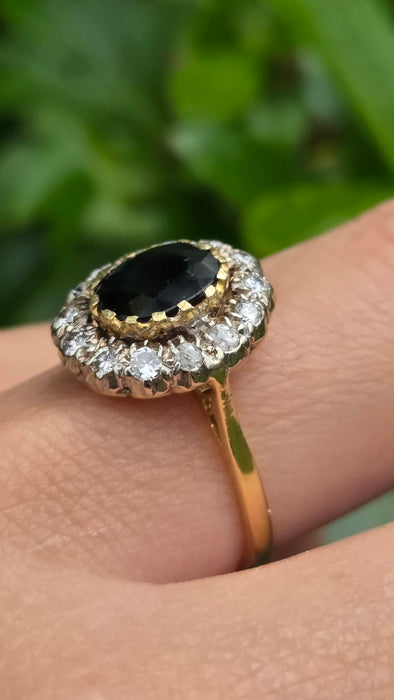 Vintage: 18ct Gold Sapphire & Diamond Oval Cluster Ring — 0.35ct