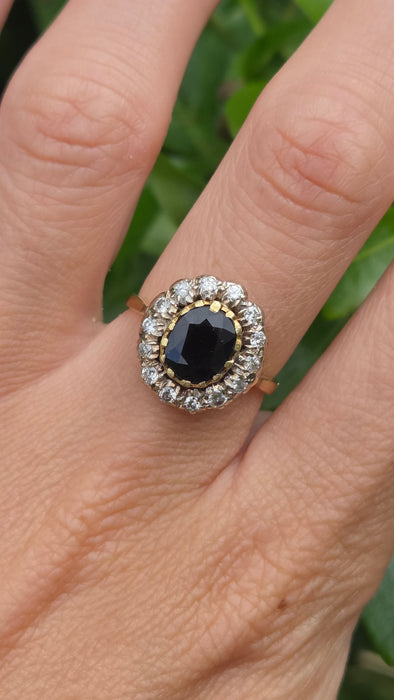 Vintage: 18ct Gold Sapphire & Diamond Oval Cluster Ring — 0.35ct