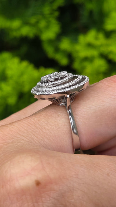 Modern: 18ct White Gold Diamond Concentric Dress Ring — 1.00ct