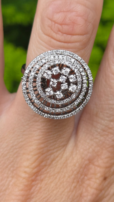 Modern: 18ct White Gold Diamond Concentric Dress Ring — 1.00ct