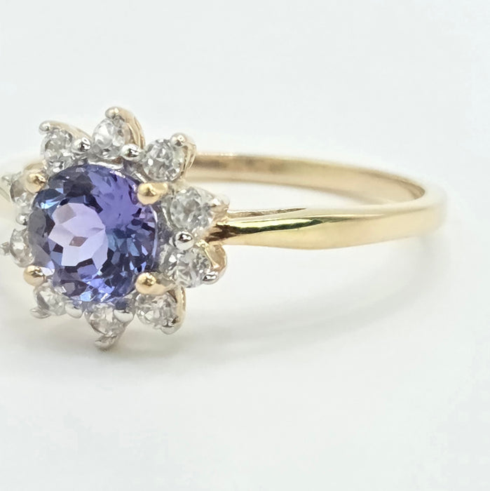 Vintage: 9ct Yellow Gold Tanzanite & White Topaz Floral Cluster Ring