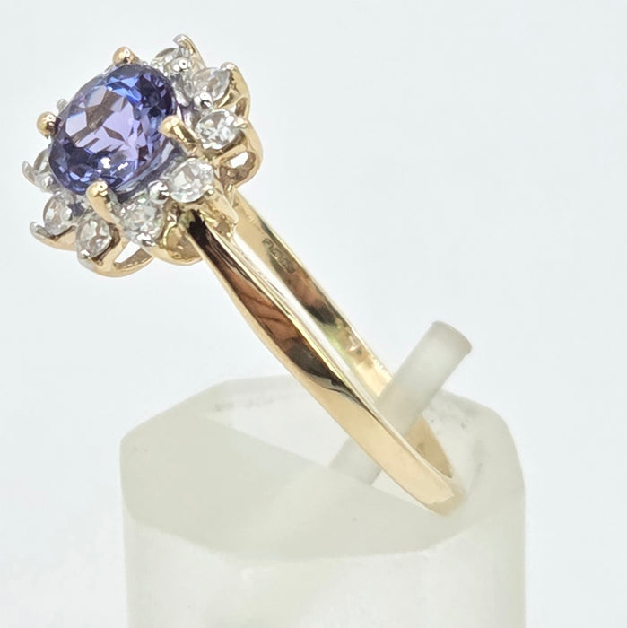 Vintage: 9ct Yellow Gold Tanzanite & White Topaz Floral Cluster Ring