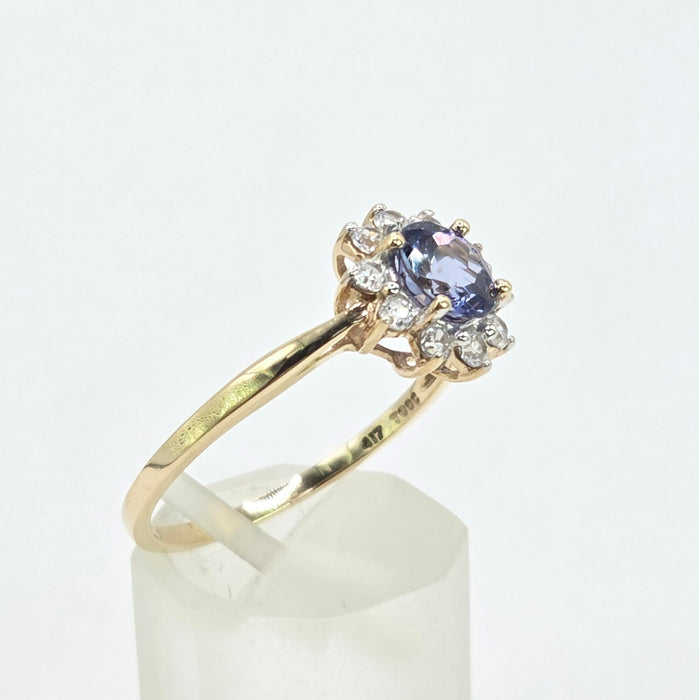 Vintage: 9ct Yellow Gold Tanzanite & White Topaz Floral Cluster Ring