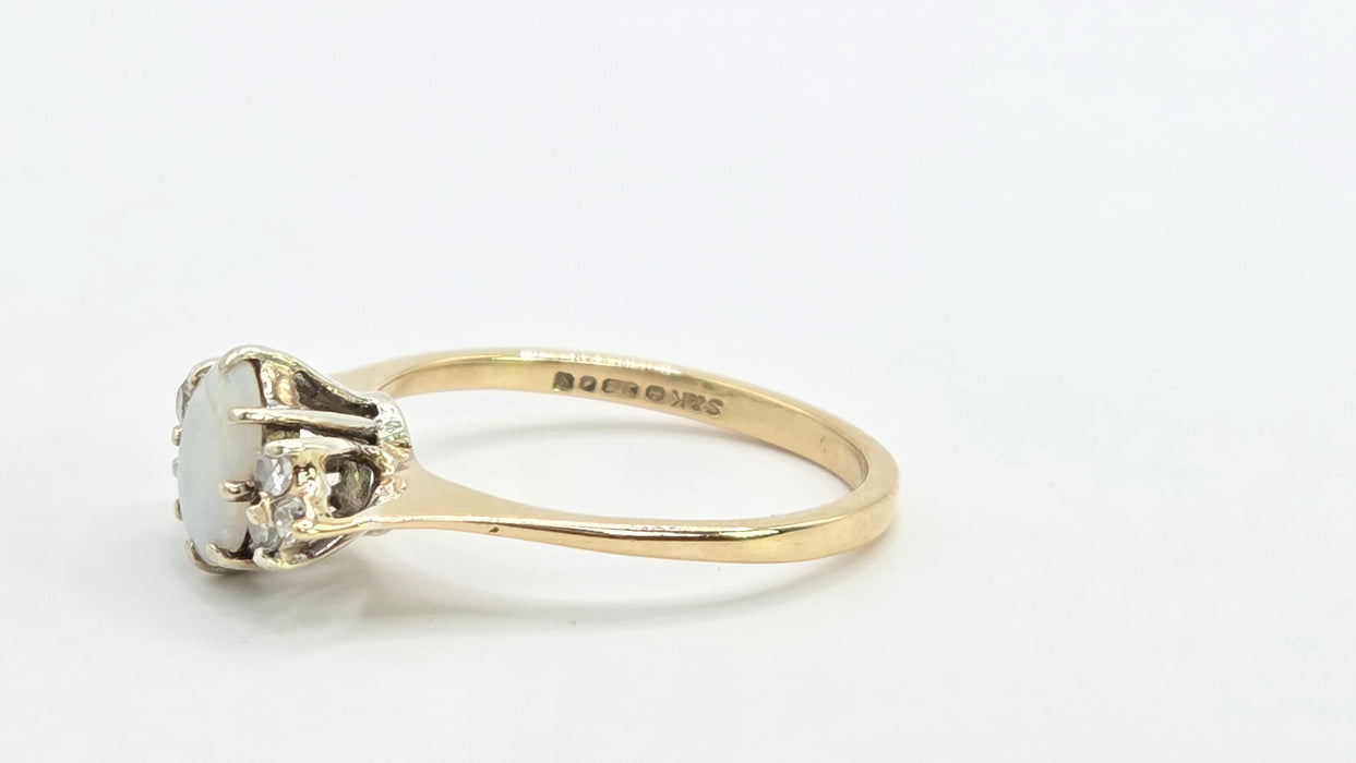 Vintage: 9ct Yellow Gold Opal & Diamond Trefoil Ring — From 1984