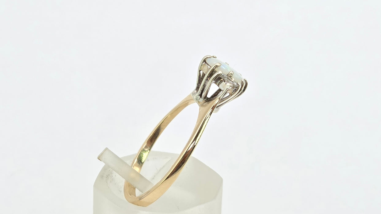 Vintage: 9ct Yellow Gold Opal & Diamond Trefoil Ring — From 1984