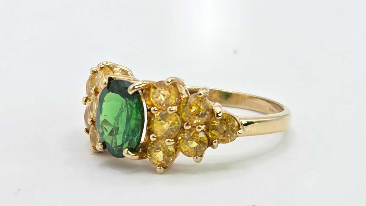 Vintage: 9ct Yellow Gold Green Diopside & Yellow Topaz Dress Ring