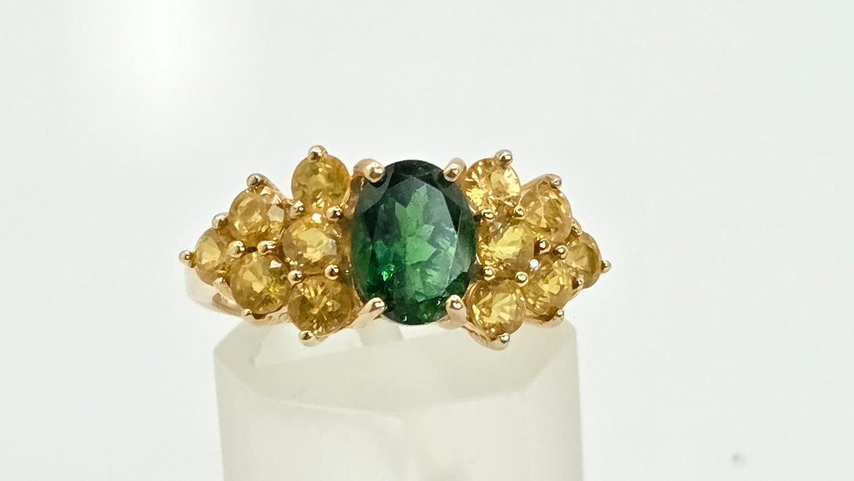 Vintage: 9ct Yellow Gold Green Diopside & Yellow Topaz Dress Ring