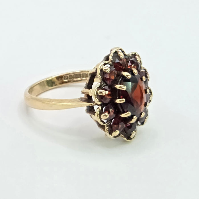Vintage: 9ct Yellow Gold Garnet Flower Head Cluster Ring — From 1975