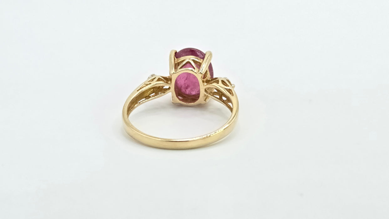 Vintage: 9ct Yellow Gold Rubellite & Diamond Ring
