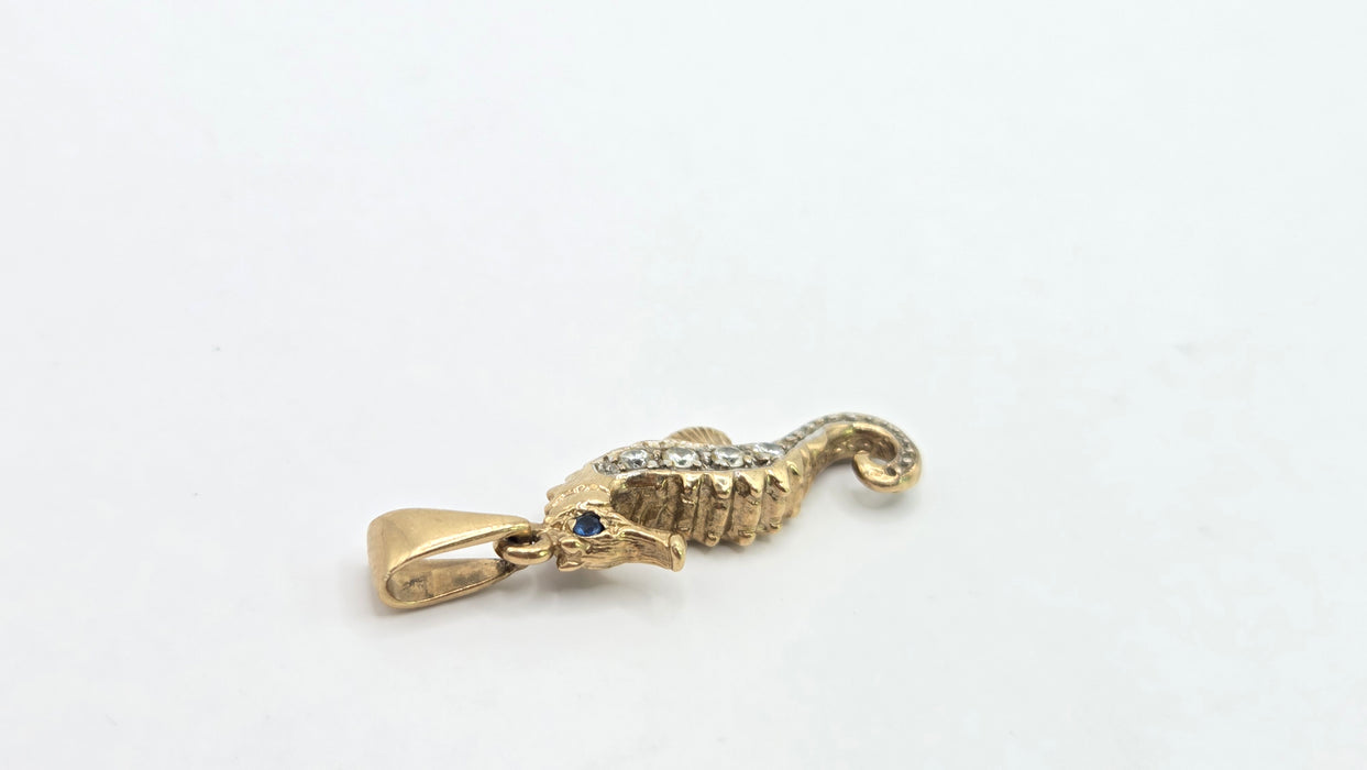 Vintage: 9ct Yellow Gold Seahorse Pendant & Chain