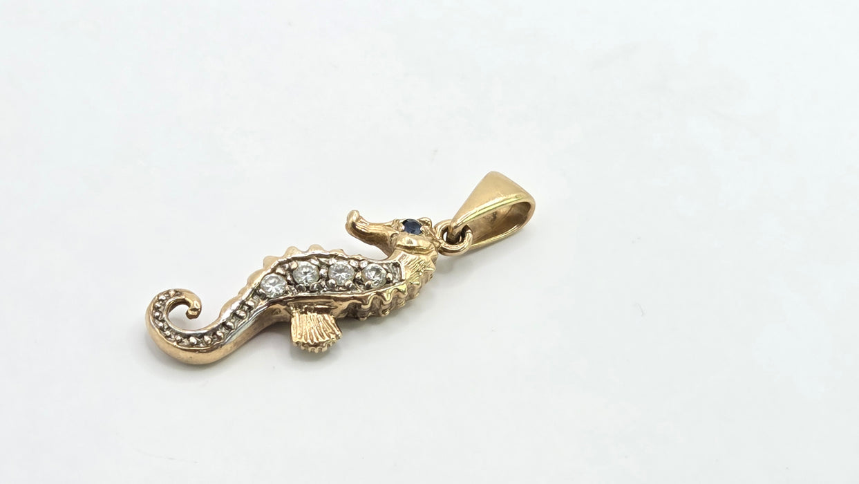 Vintage: 9ct Yellow Gold Seahorse Pendant & Chain