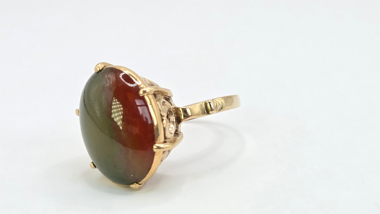 Vintage: 9ct Yellow Gold Green & Red Agate Signet Ring — From 1979