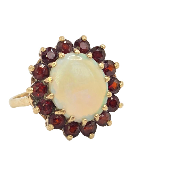 Vintage: 9ct Yellow Gold Opal & Garnet Oval Cluster Ring