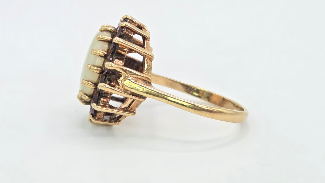 Vintage: 9ct Yellow Gold Opal & Garnet Oval Cluster Ring