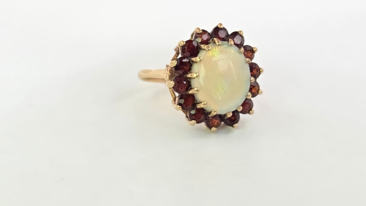 Vintage: 9ct Yellow Gold Opal & Garnet Oval Cluster Ring