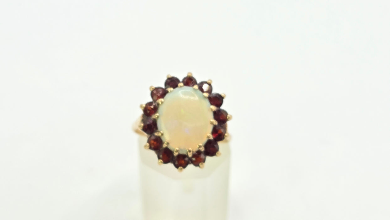 Vintage: 9ct Yellow Gold Opal & Garnet Oval Cluster Ring