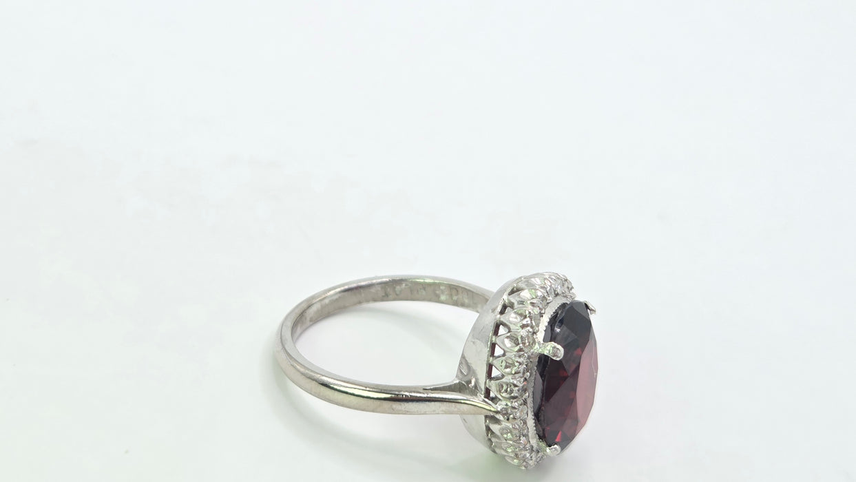 Vintage: 18ct White Gold & Platinum Garnet & Diamond Oval Cluster Ring — 5.50ct Garnet, 0.24ct Diamonds