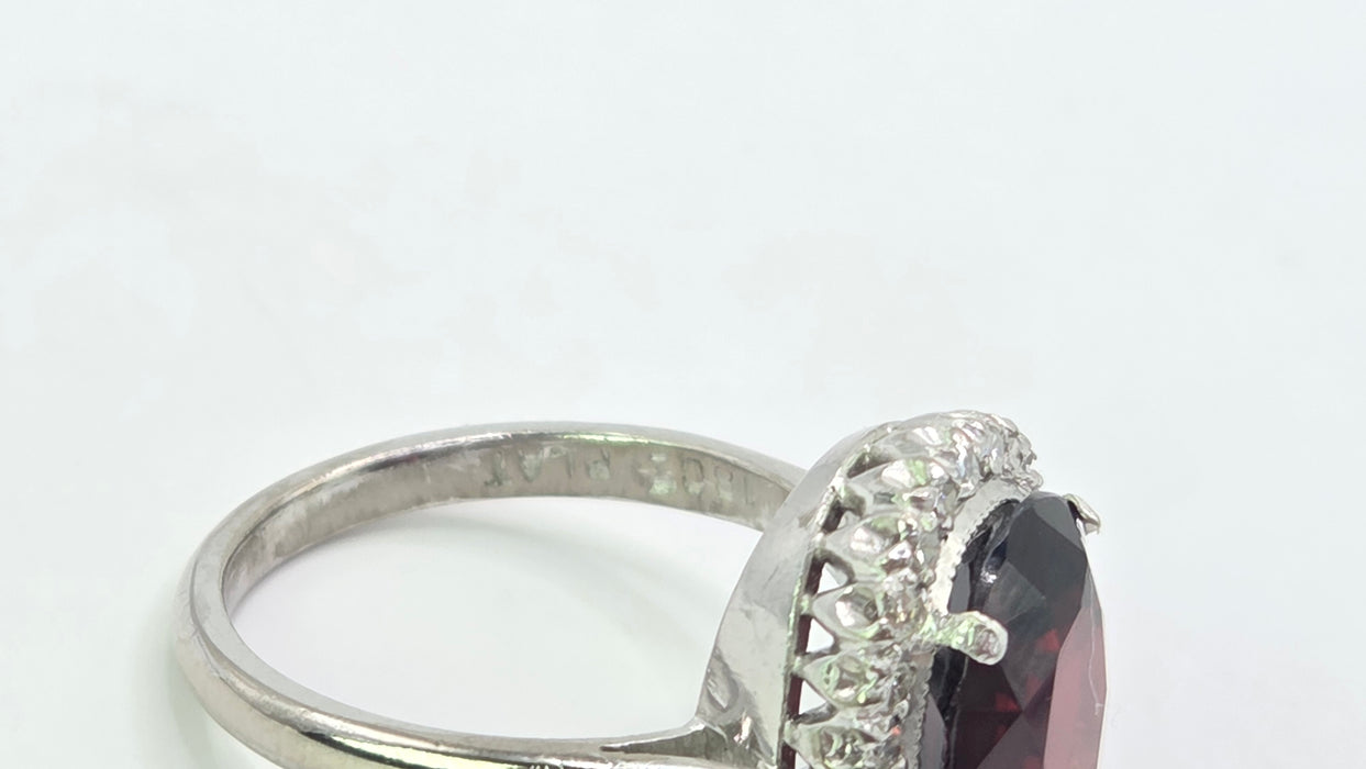 Vintage: 18ct White Gold & Platinum Garnet & Diamond Oval Cluster Ring — 5.50ct Garnet, 0.24ct Diamonds