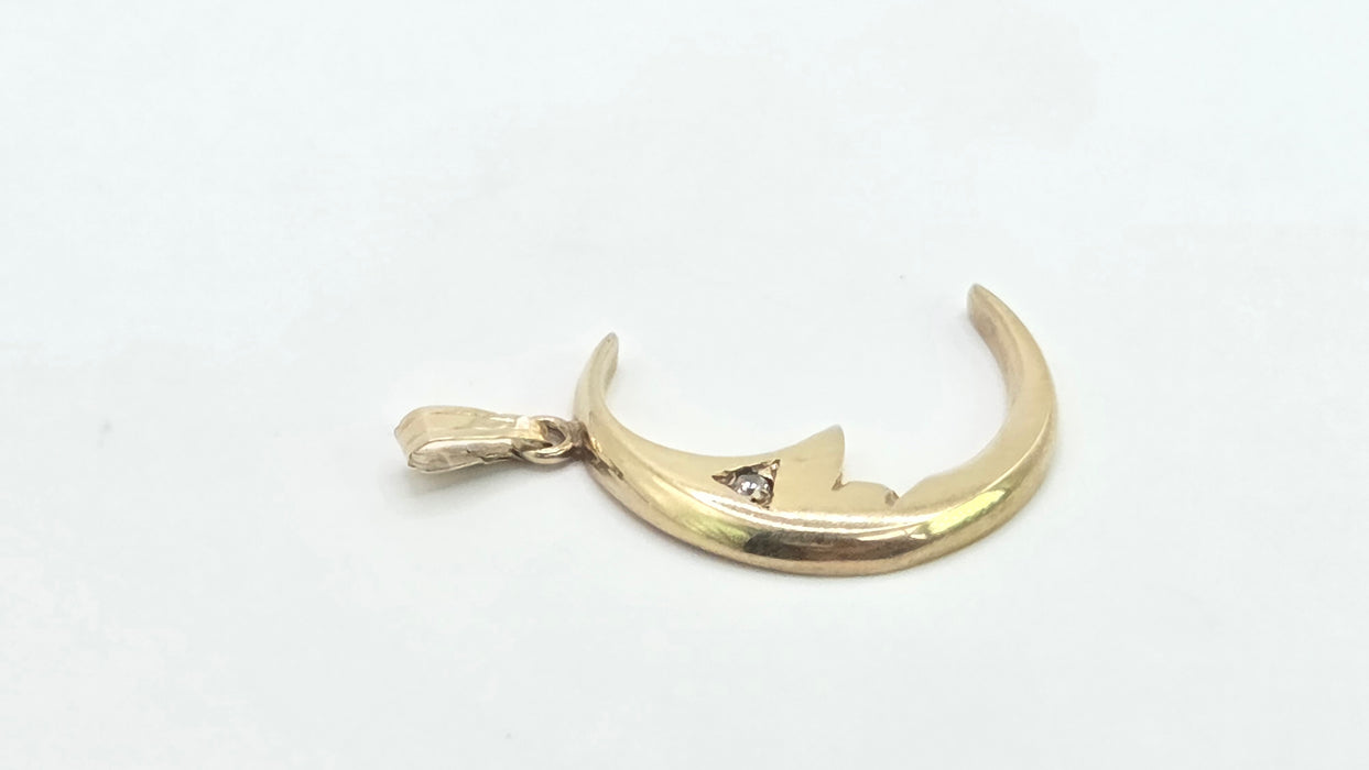 Vintage: 9ct Yellow Gold Man in the Moon Crescent Pendant — From 1993