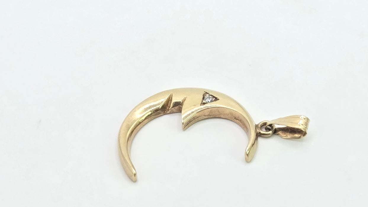 Vintage: 9ct Yellow Gold Man in the Moon Crescent Pendant — From 1993