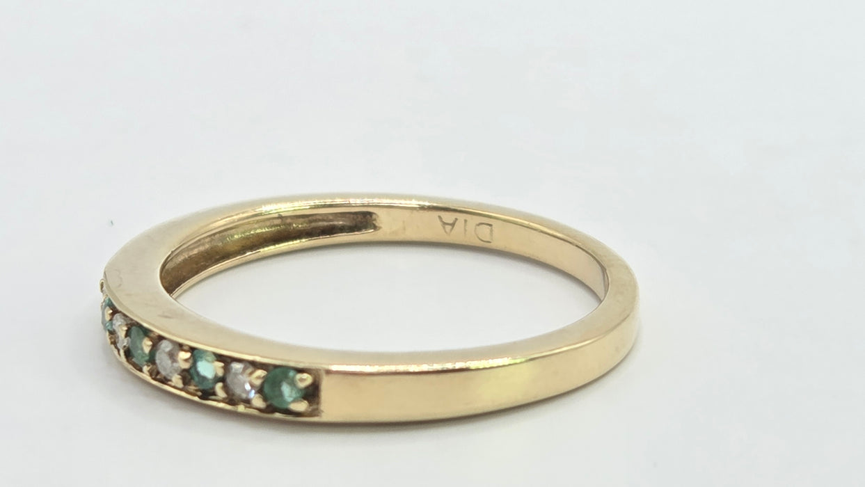 Vintage: 9ct Yellow Gold Emerald & Diamond Half Eternity Stacker Ring