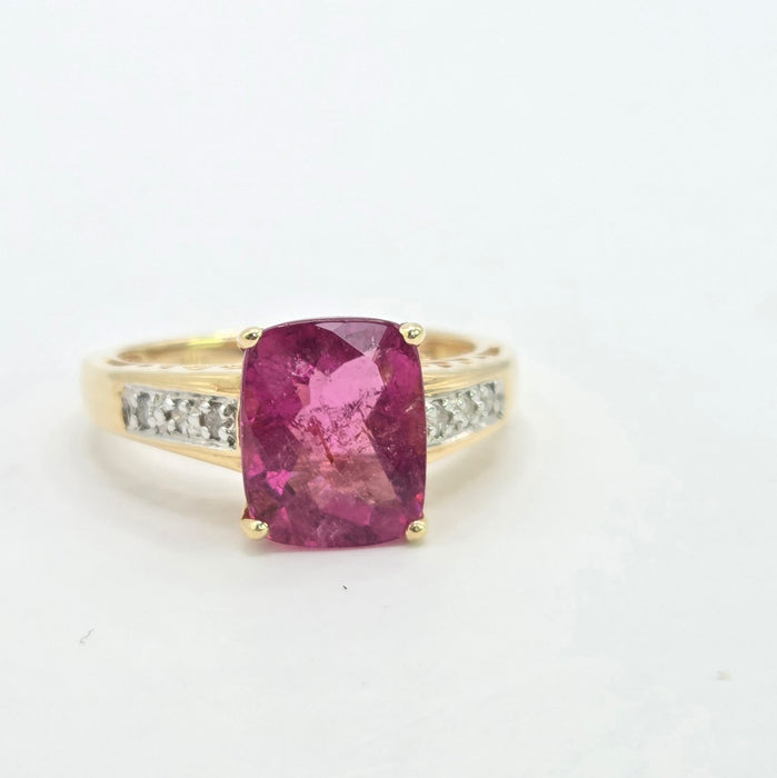 Vintage: 14ct Yellow Gold Rubellite & Diamond Dress Ring