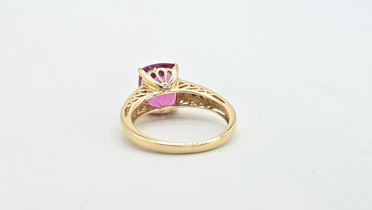 Vintage: 14ct Yellow Gold Rubellite & Diamond Dress Ring