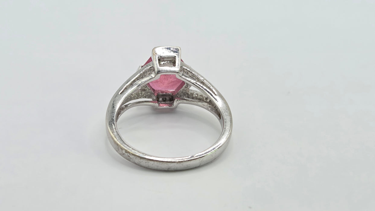 Vintage: 9ct White Gold Ruby & Diamond Ring