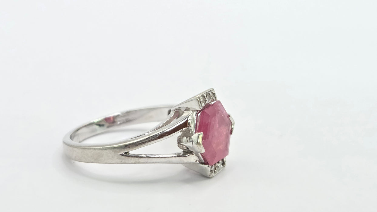 Vintage: 9ct White Gold Ruby & Diamond Ring