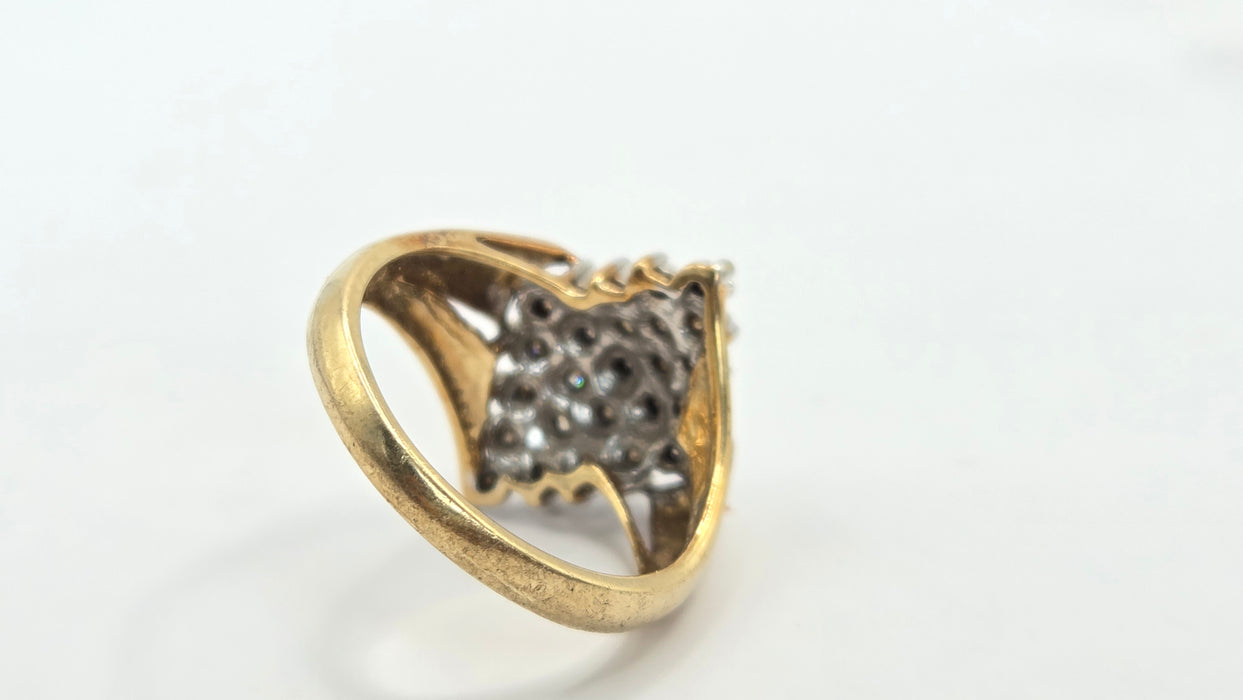 Vintage: 9ct Yellow Gold Diamond Signet Cluster Ring