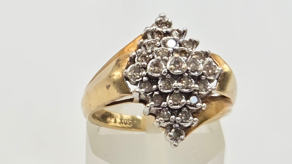 Vintage: 9ct Yellow Gold Diamond Signet Cluster Ring