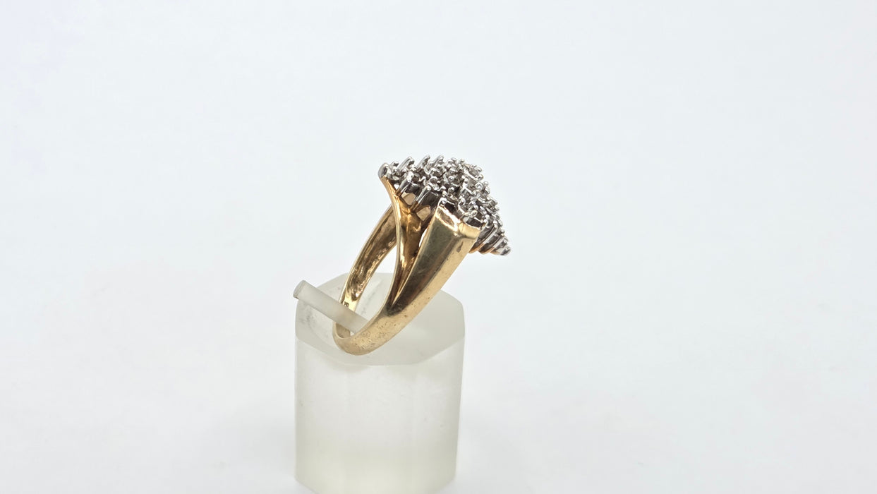 Vintage: 9ct Yellow Gold Diamond Signet Cluster Ring