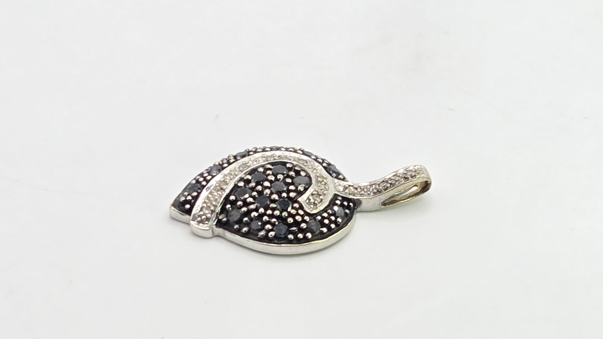 Vintage: 9ct White Gold Black & White Diamond Pavé Heart Pendant