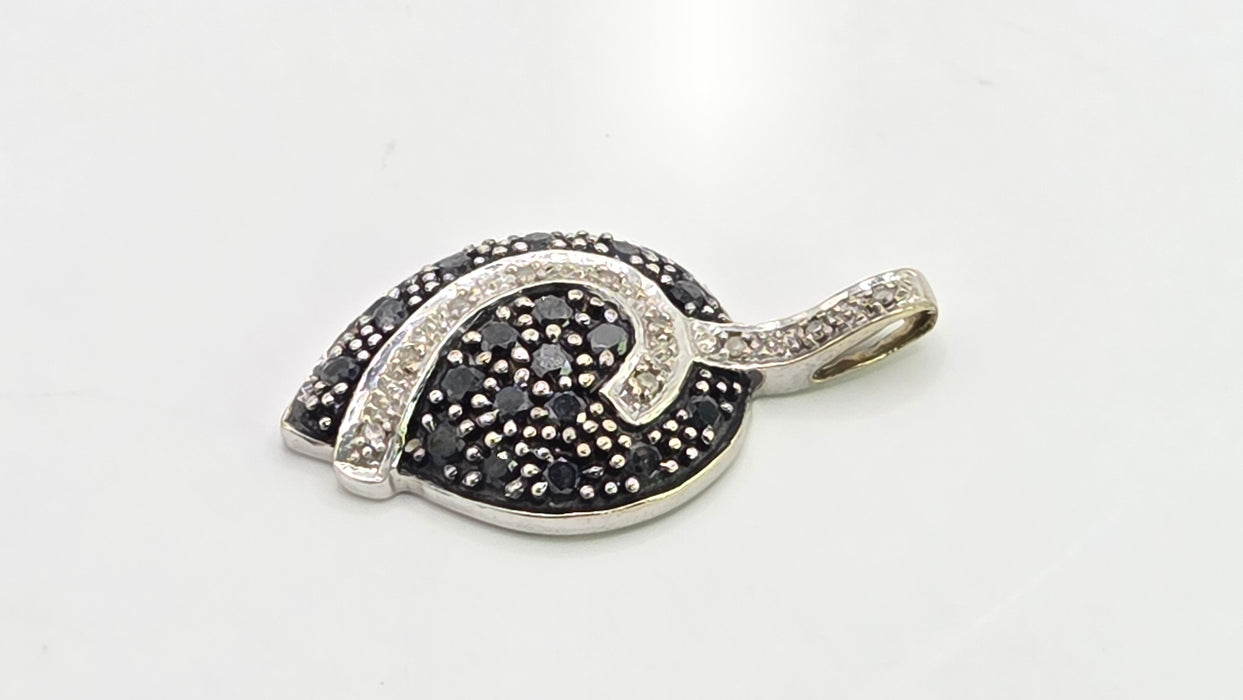 Vintage: 9ct White Gold Black & White Diamond Pavé Heart Pendant