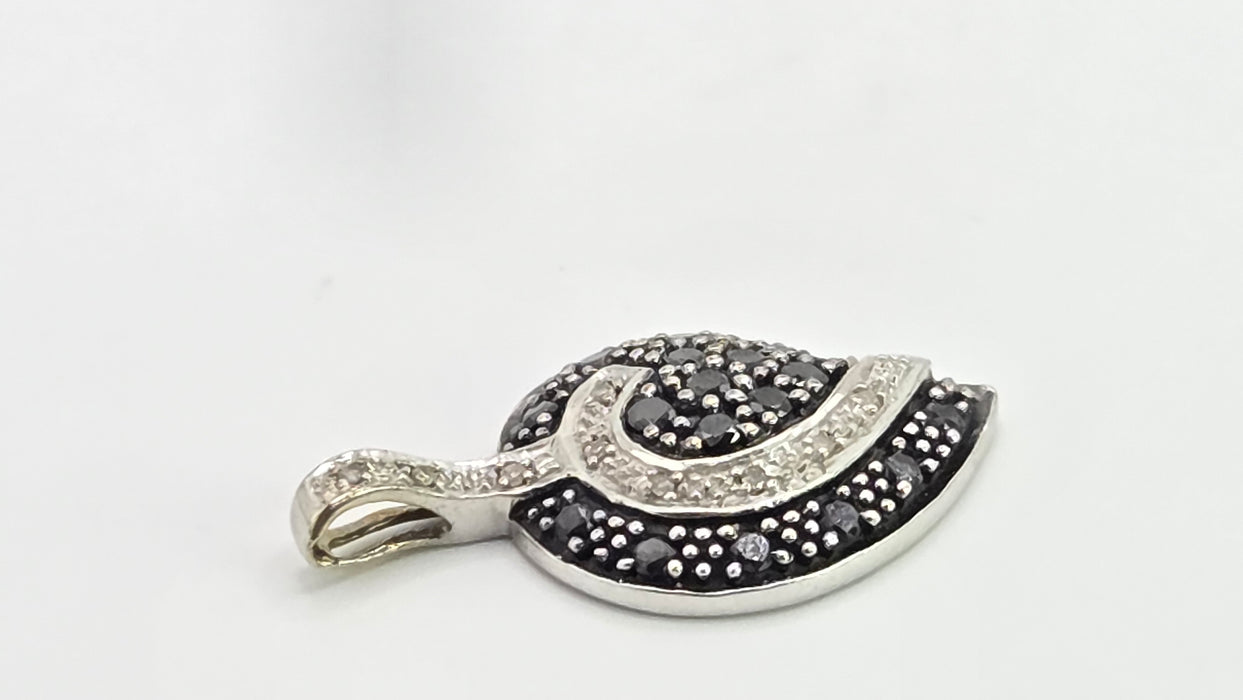 Vintage: 9ct White Gold Black & White Diamond Pavé Heart Pendant