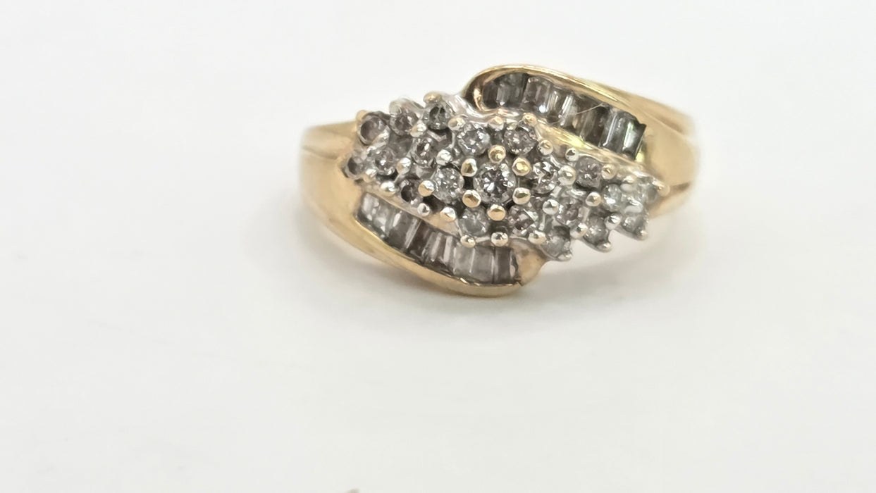 Vintage: 9ct Yellow Gold Diamond Cascade Cluster Ring